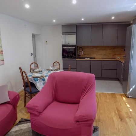 Oriella Apartmans And Room Novigrad Istria Eksteriør bilde