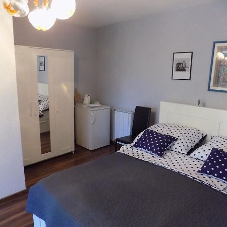 Oriella Apartmans And Room Novigrad Istria Eksteriør bilde
