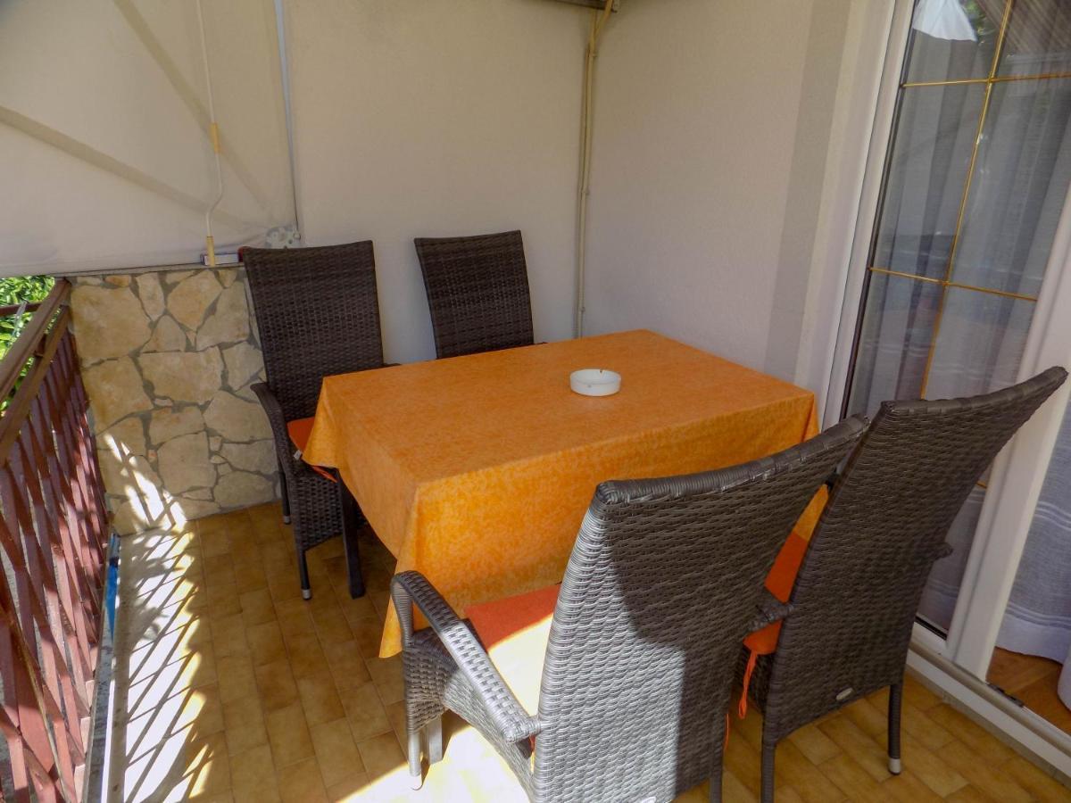 Oriella Apartmans And Room Novigrad Istria Eksteriør bilde