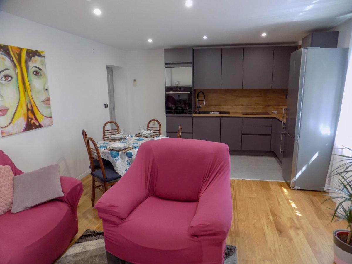 Oriella Apartmans And Room Novigrad Istria Eksteriør bilde