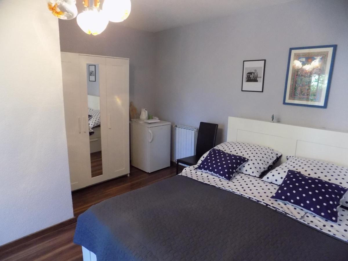 Oriella Apartmans And Room Novigrad Istria Eksteriør bilde