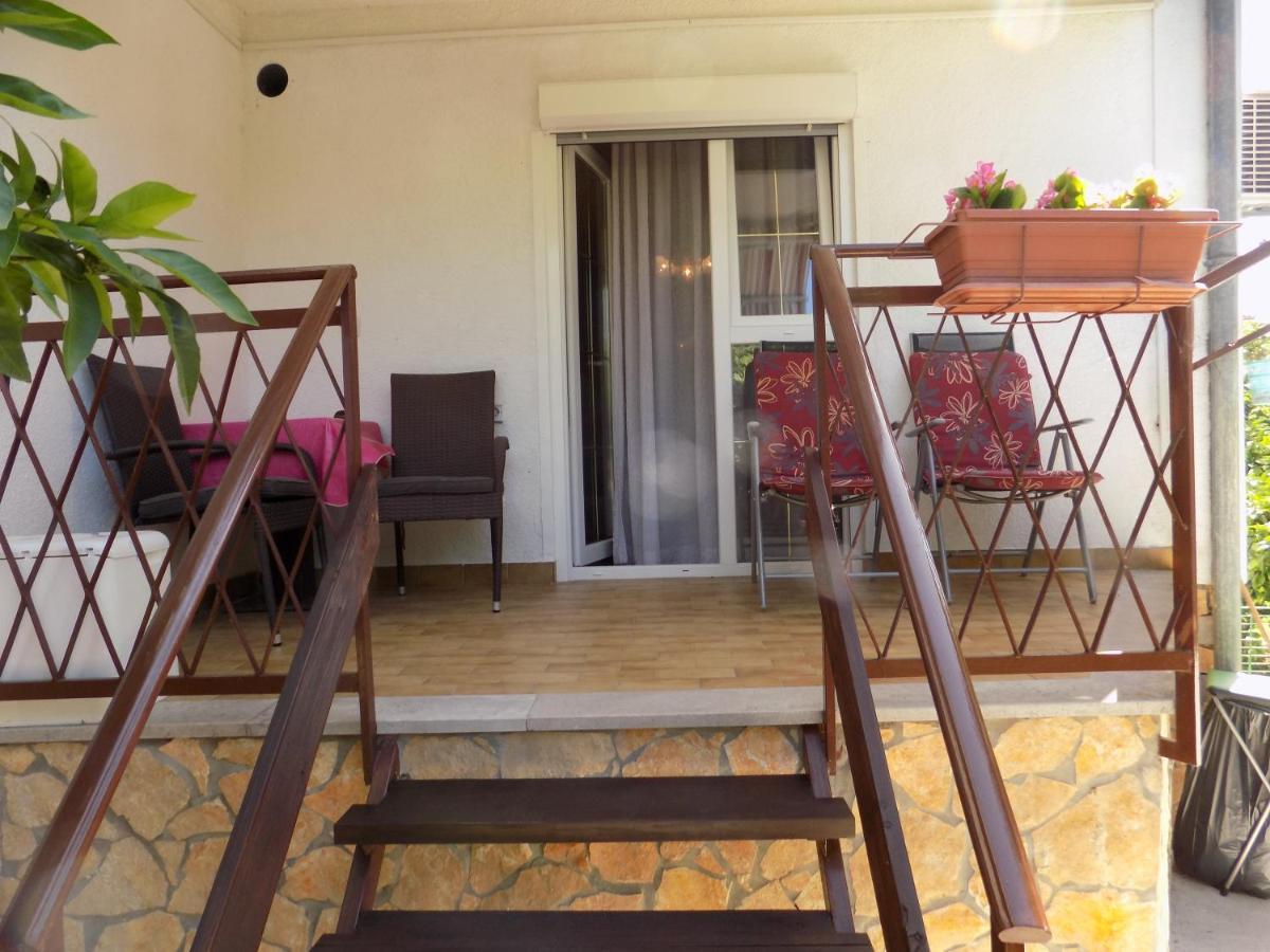 Oriella Apartmans And Room Novigrad Istria Eksteriør bilde