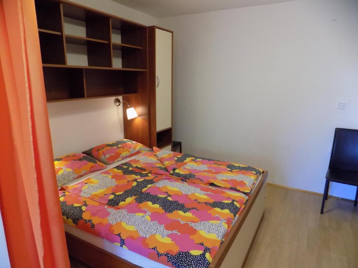 Oriella Apartmans And Room Novigrad Istria Eksteriør bilde