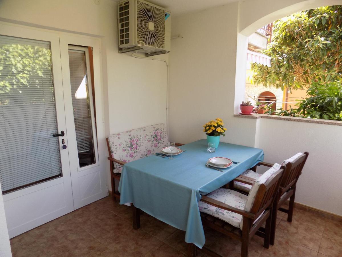 Oriella Apartmans And Room Novigrad Istria Eksteriør bilde